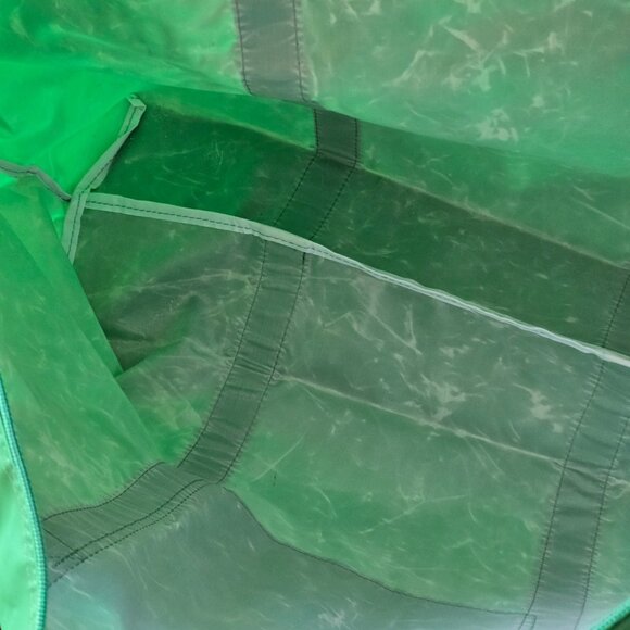 American Tourister Green Duffle Bag Vintage Carry On Overnight Travel - Picture 4 of 7